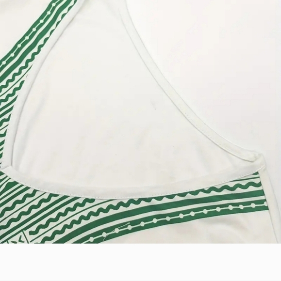 NEW! EMBROIDERY V-NECK WHITE BLOUSE - SIZE L - Picture 7 of 7